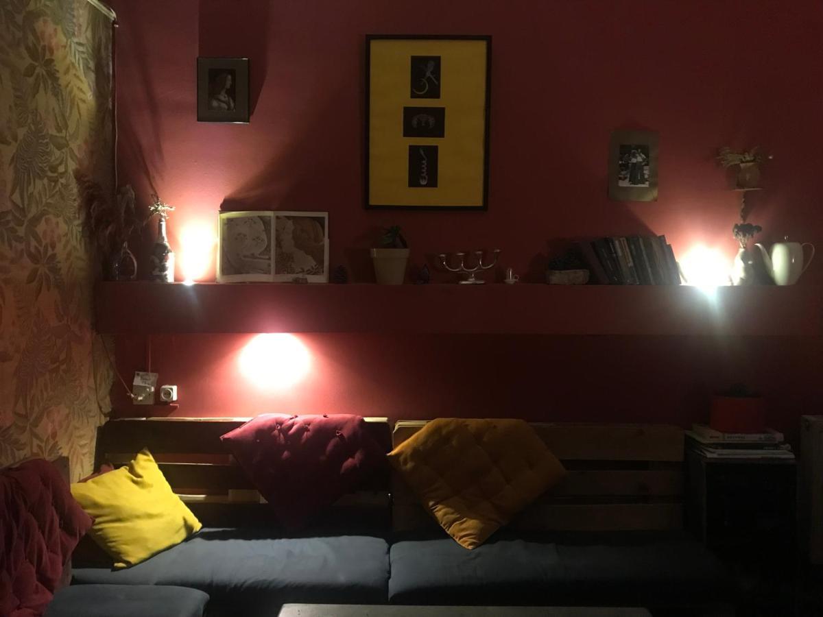 Brobro Hostel ティビリシ エクステリア 写真