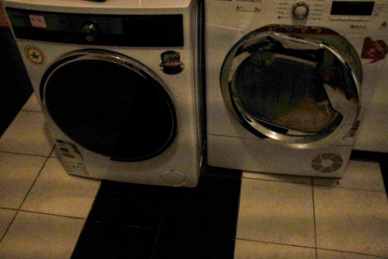 Brobro Hostel ティビリシ エクステリア 写真
