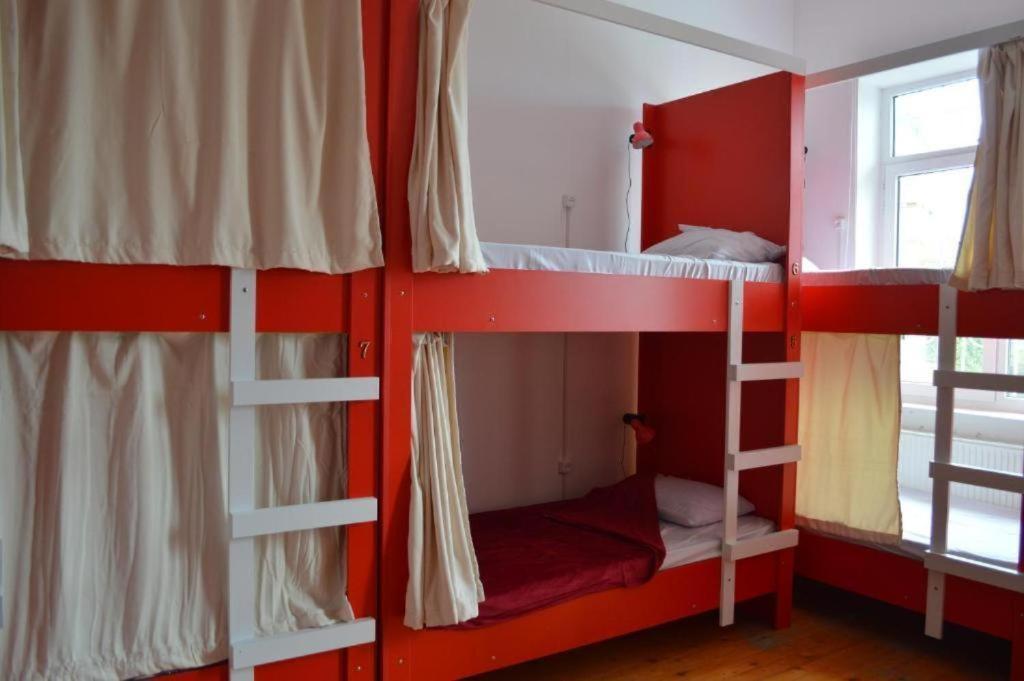Brobro Hostel ティビリシ エクステリア 写真